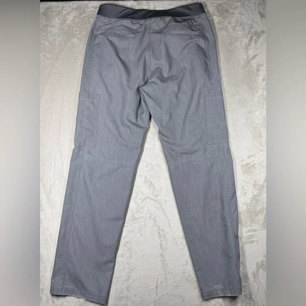 Figs Technical Collection Men’s Axim Cargo Grey Scrubs Pants Size Medium